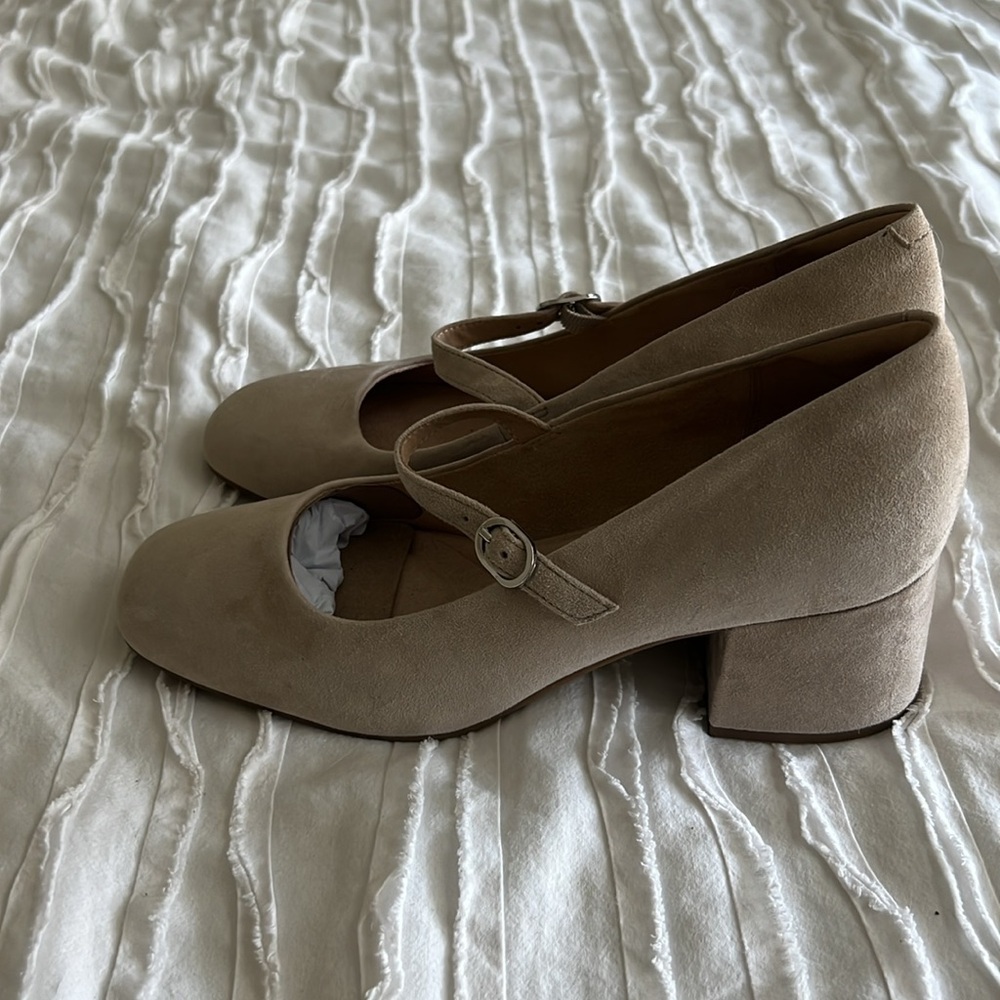 Rockport Suede Block Heel Shoes - Picture 5 of 11